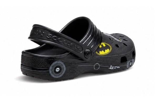 Унисекс сабо Crocs x Batman Batmobile