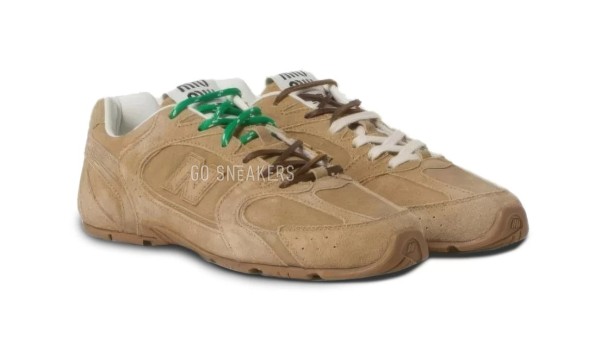 Женские кроссовки New Balance X Miu Miu 530 SL Light Brown