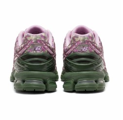 New Balance 1906R &amp; Jack Harlow Rose Runner